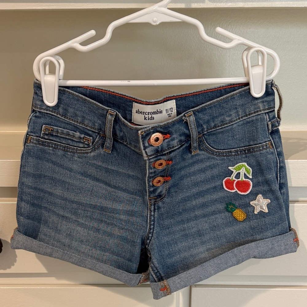 Abercrombie Kids Embroidered Blue Shorts 11/12